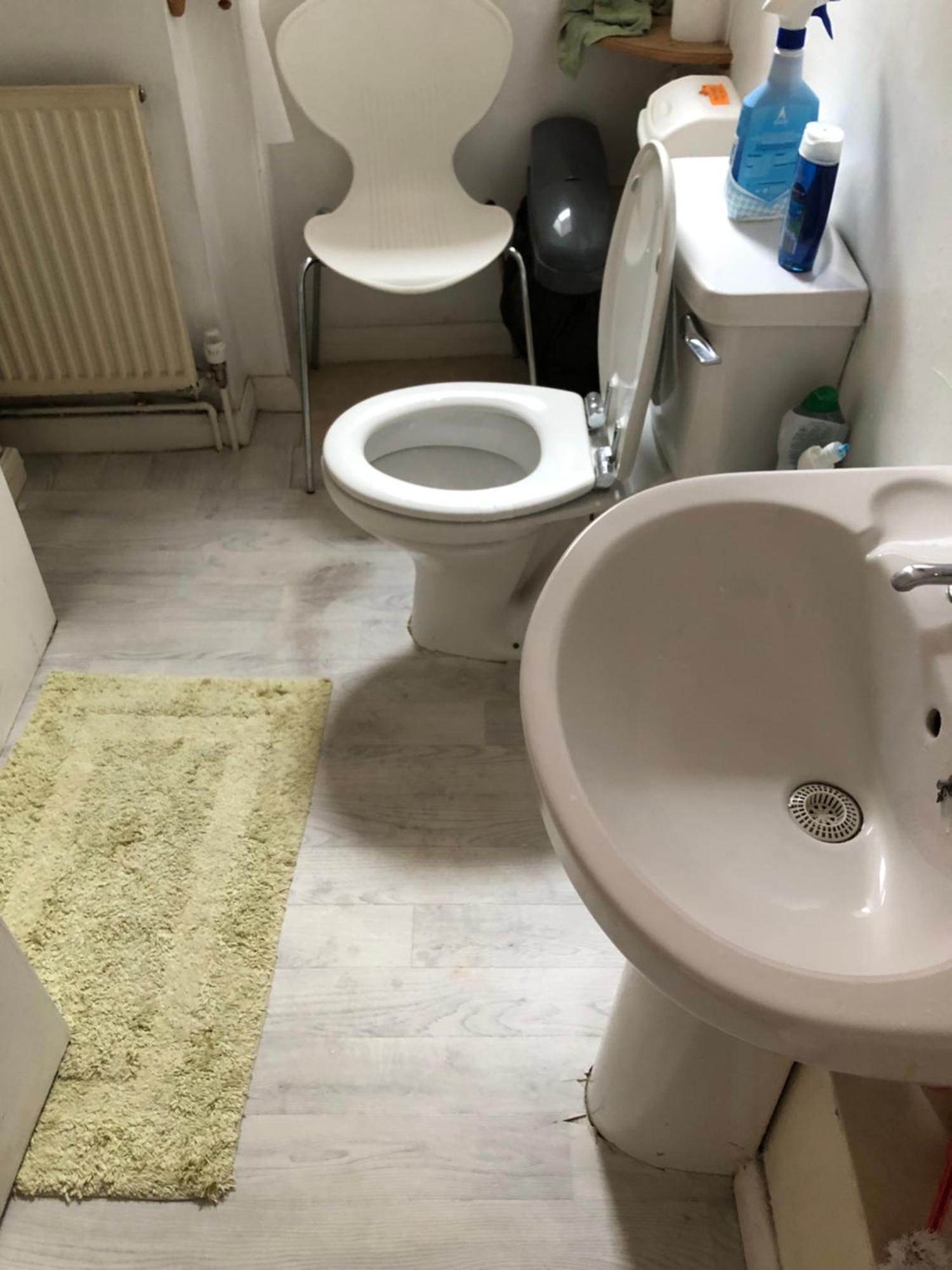 An Extra Large Room With Patio & Own Front Entrance Rotherham Rawmarsh Bagian luar foto